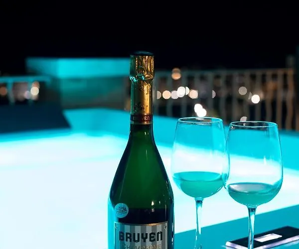 Casadelmare14 Roof Deluxe - Vista Mozzafiato Con Jacuzzi Торторето